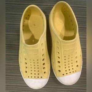 Native Kids Slip-On Water Shoes Yellow butter summer play beach pool C11